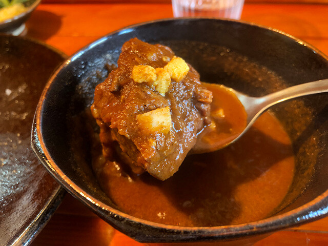Chicken in CURRY VERY HOT
