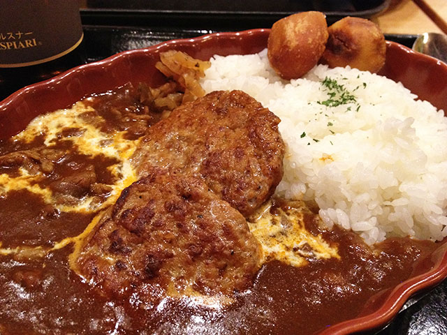 Beef Curry with Hamburgers