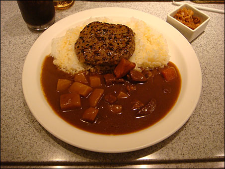 Beef Curry with Vegetables and Hamburger