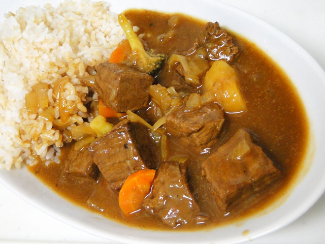 Homemade Low Fat Beef Curry with Sprouted Brown Rice