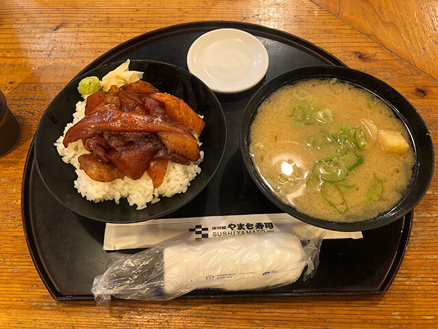Marinated Seafood Rice Bowl and Fish Head Soup