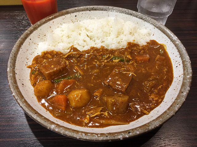 Steamed Chicken and Root Vegetable Curry in Japanese Style