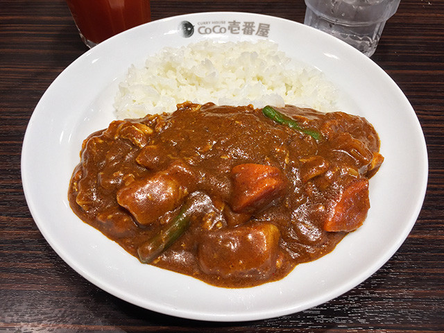 Half Order Beef Curry with Stewed Chicken and Vegetables
