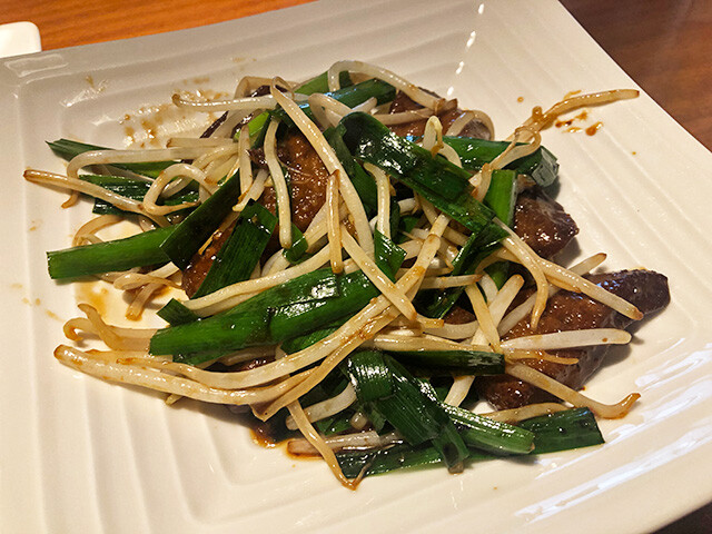 Stir-Fried Liver and Garlic Chives