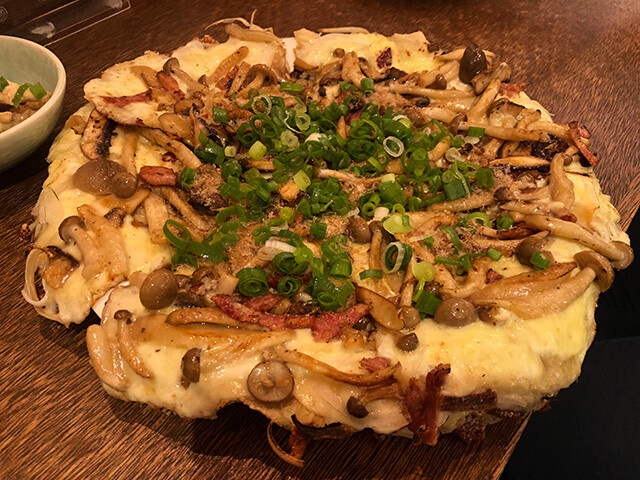 Japanese Pizza with Rich Mushrooms