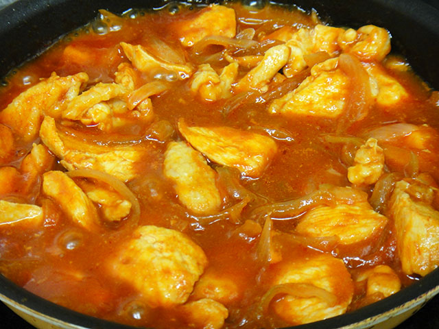 Stewed Chicken with Ketchup Sauce