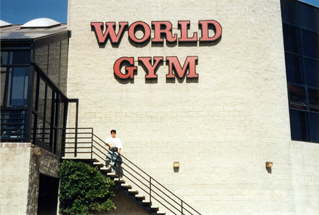 WORLD GYM
