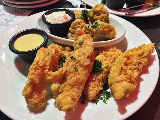 CHICKEN FINGERS with FRIDAYS MUSHROOMS