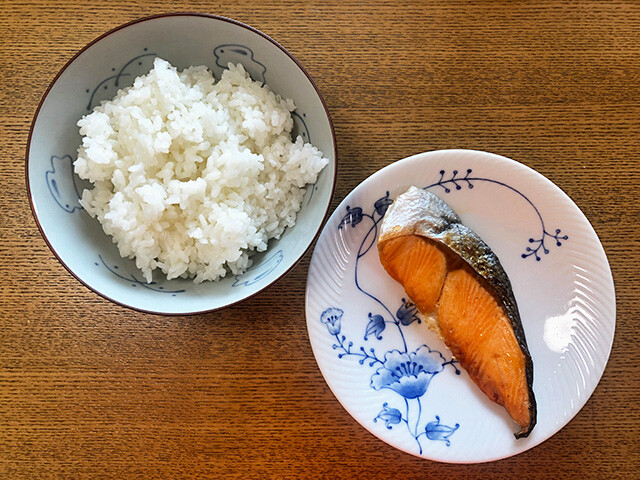 Grilled Salmon with Rice