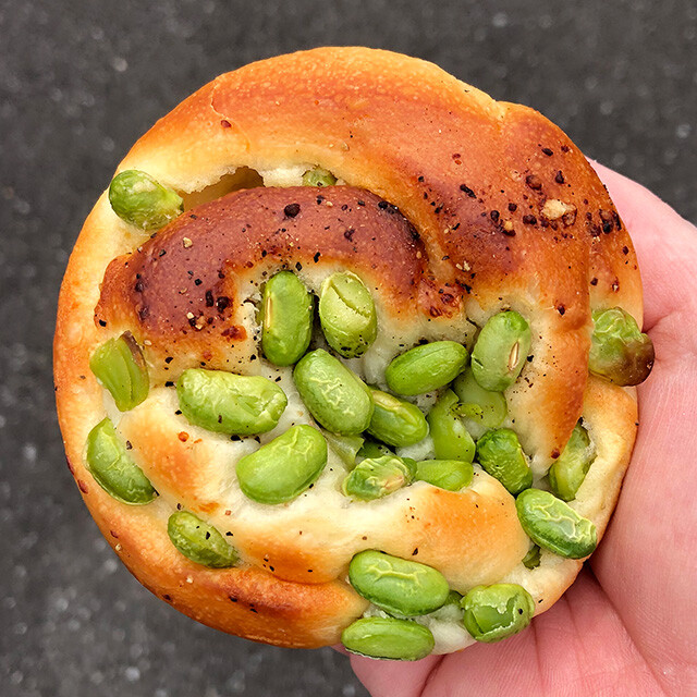 Edamame and Cheese Bread