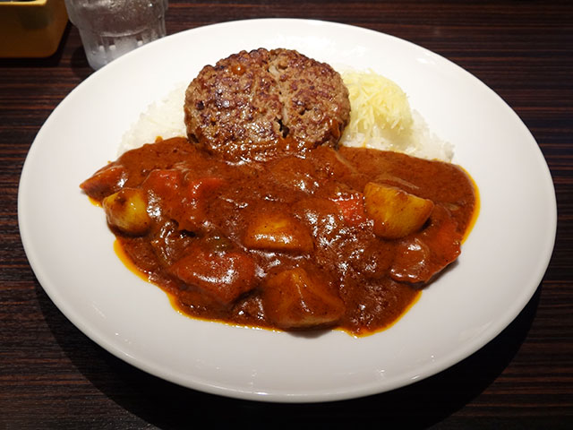 Butter Flavored Chicken Curry with Hamburger and Vegetables