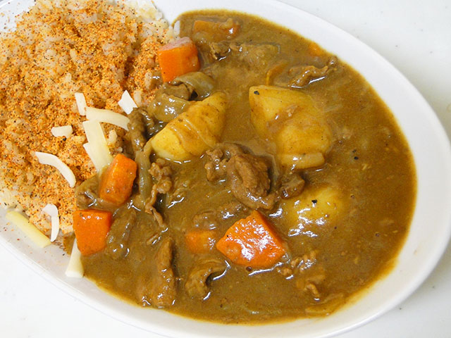 Homemade Low Fat Beef Curry with Sprouted Brown Rice and Cheese