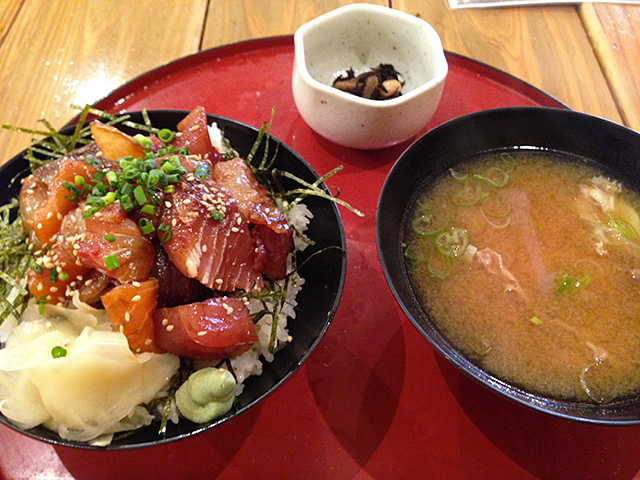 Seasoned Seafood Rice Bowl