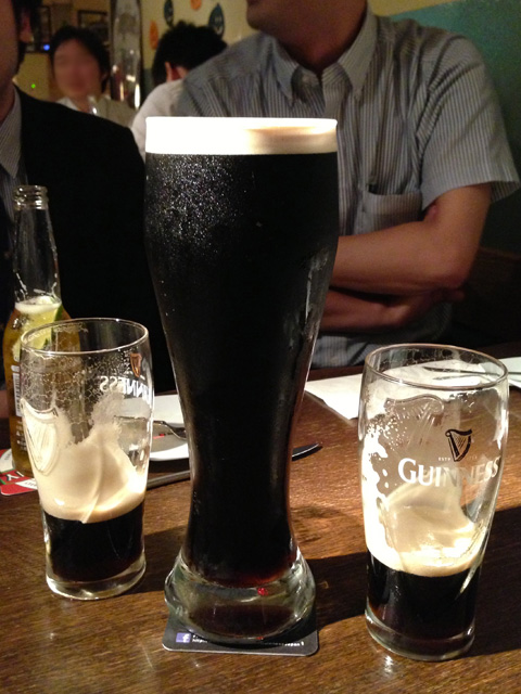 GUINNESS MEGA PINT