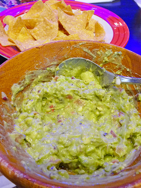 TABLESIDE GUACAMOLE