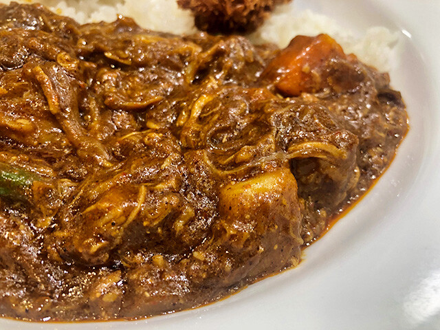 Beef Curry with Stewed Chicken, Vegetables, and Fried Oysters