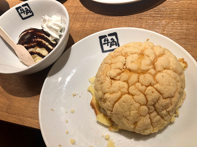 Melon Bread with Ice Cream