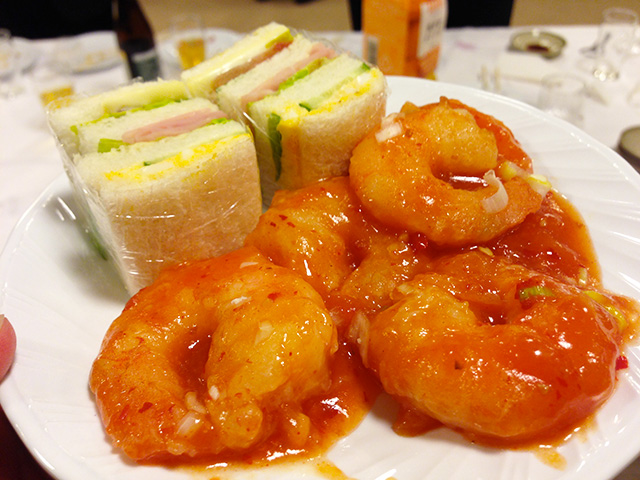 Sandwiches and Stir-Fried Prawns with Chili Sauce