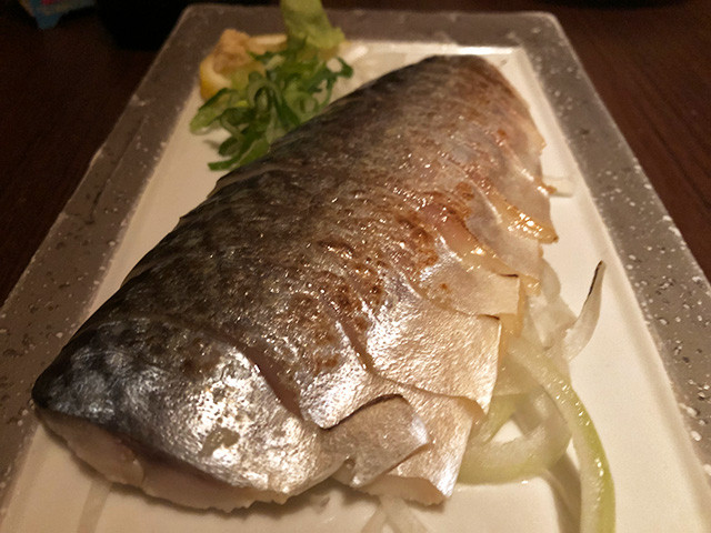 Surface-Broiled Mackerel