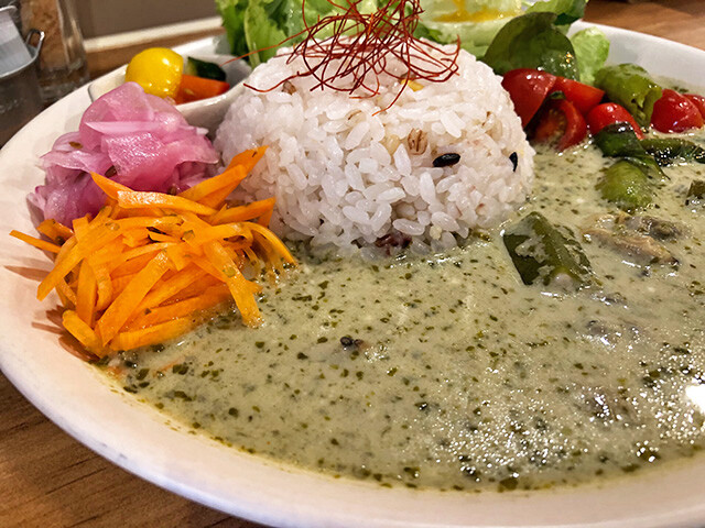 Luxurious Green with Colorful Vegetables