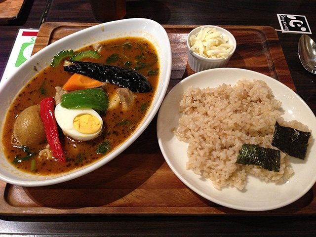 Stamina Soup Curry with Pork Giblets and Summer Vegetables