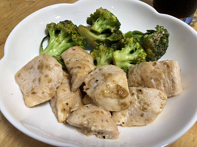 Grilled Chicken Breast with Broccoli