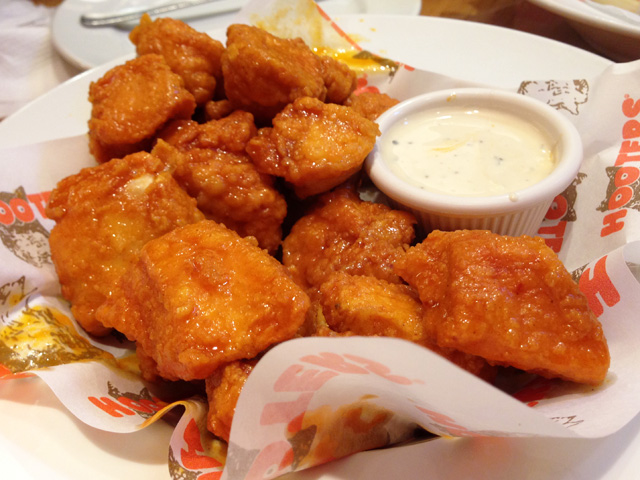 BONELESS WINGS