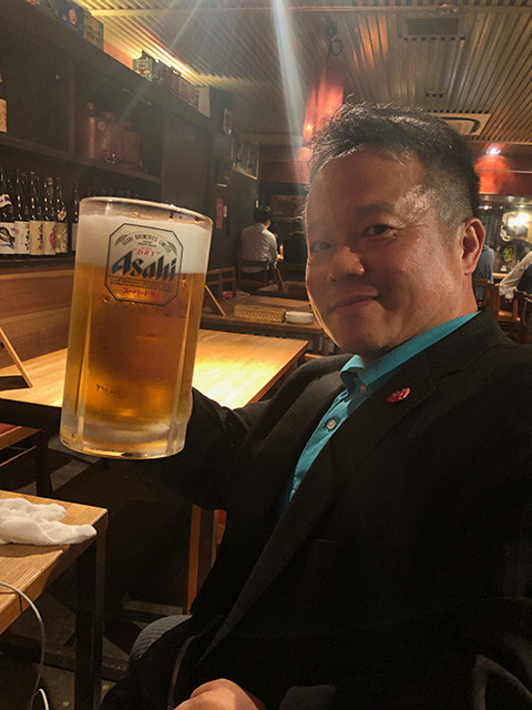 Dr. MaCHO with 1 L Beer
