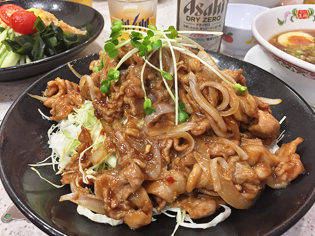 Pan-fried Pork on Sliced Cabbage