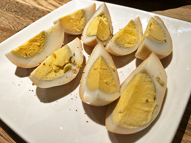 Smoked Hard-Boiled Eggs