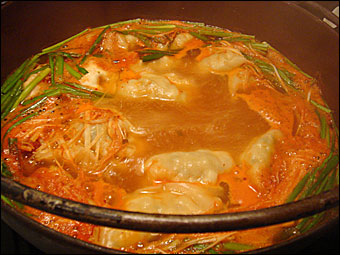 黒豚水餃子鍋