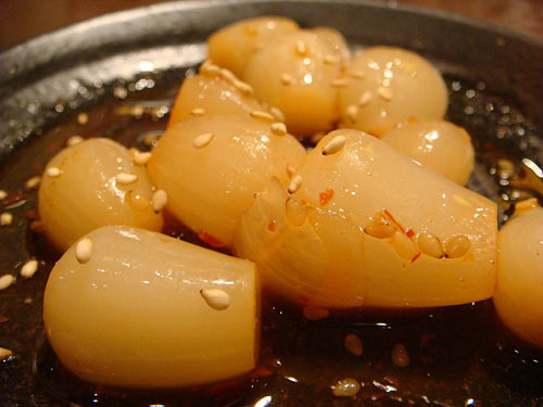 Spicy Pickled Shallots