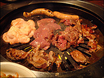 ����󥸥��