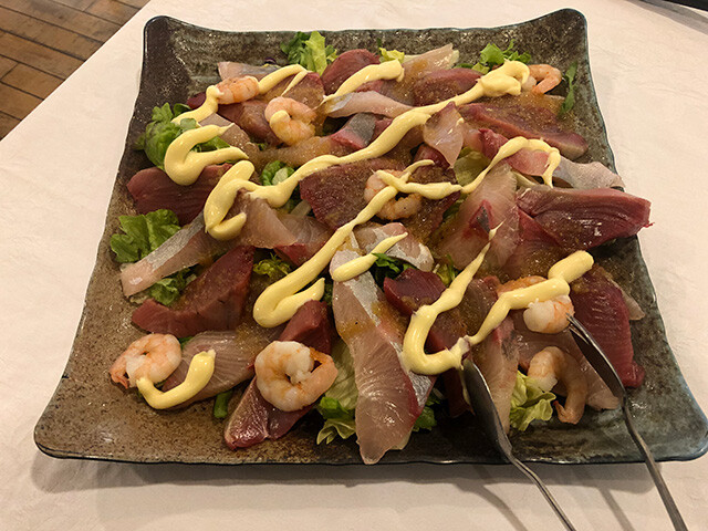 Sashimi Salad
