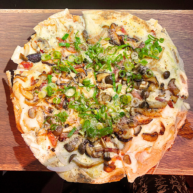 Japanese Pizza with Rich Mushrooms