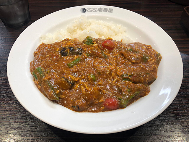 Chicken and Summer Vegetables Curry