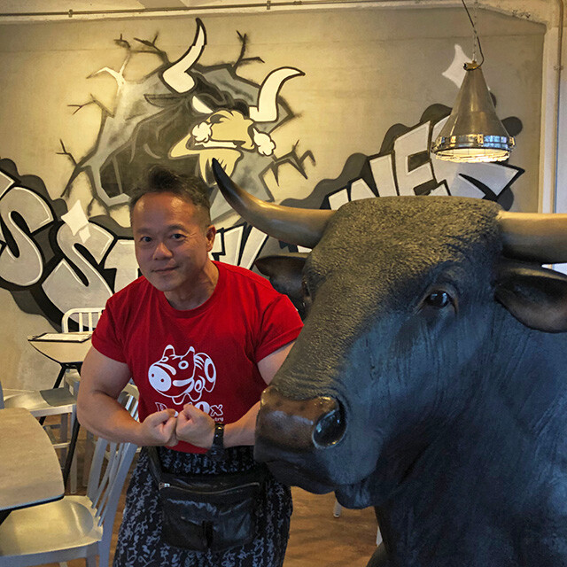 Dr. MaCHO with Bull