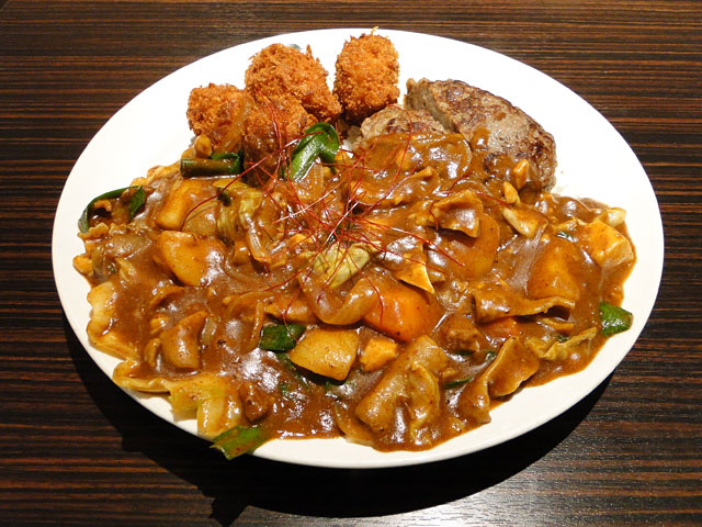 Beef Curry with Various Toppings