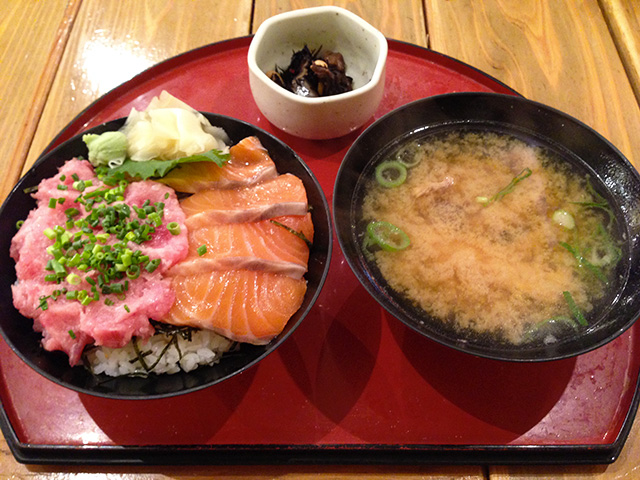 Salmon and Minced Tuna Rice Bowl