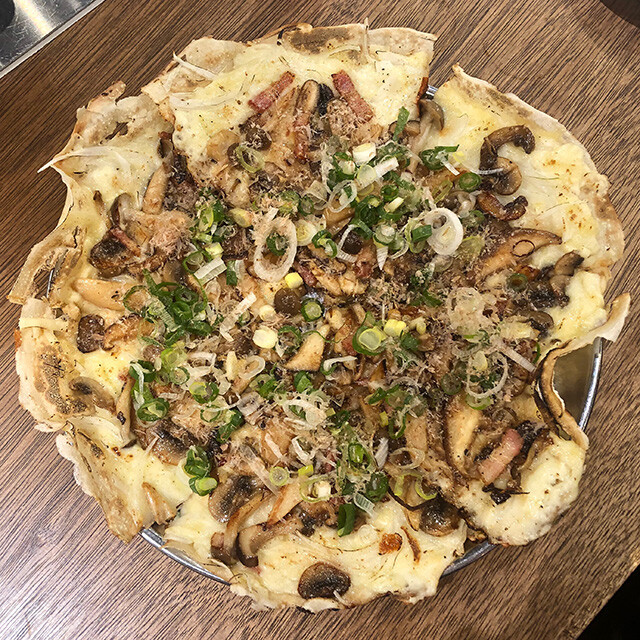 Japanese Pizza with Rich Mushrooms