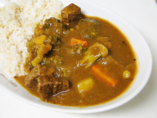 Homemade Low Fat Beef Curry with Sprouted Brown Rice