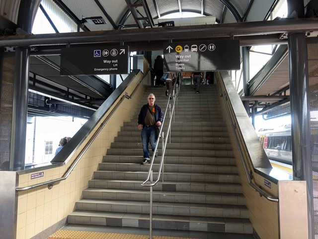 Helensvale 駅 4_edit