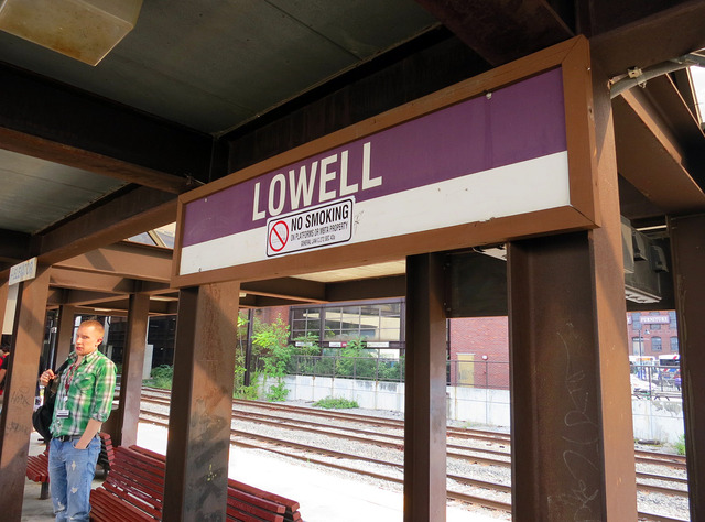 Lowell 駅 1_edit