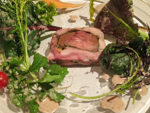 ウサギもも肉とハツ,白レバーのテリーヌ 鎌倉冬野菜達 2_edit
