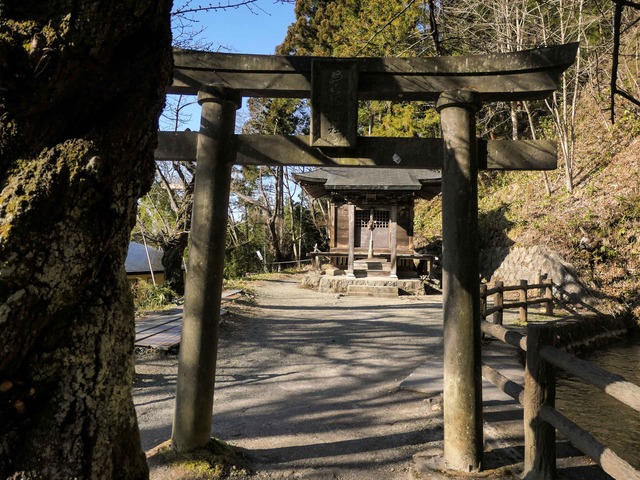 戸ノ口堰水神社 1_edit