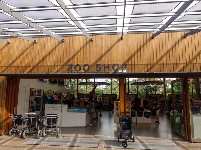 Zoo Shop 10_edit