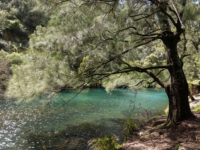 Blue Lake Jenolan 1_edit