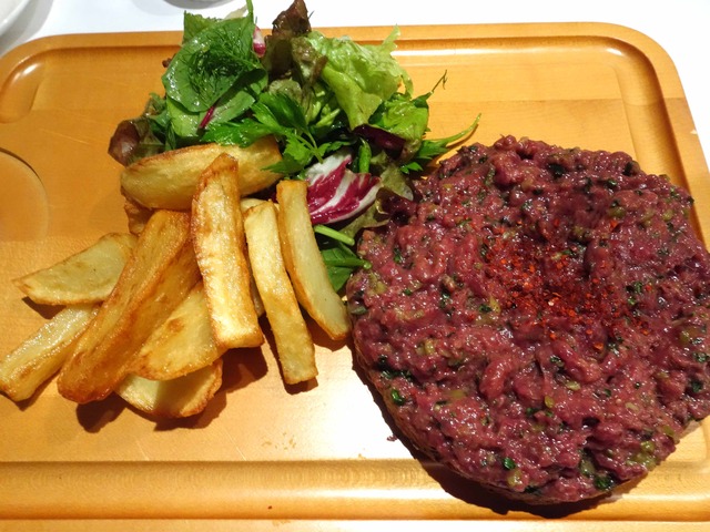 馬モモ肉のタルタルステーキ 1_edit