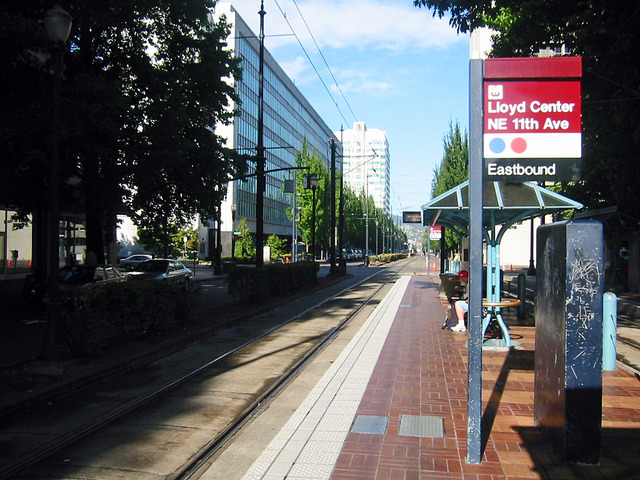Lloyd Center 駅周辺 4_edit