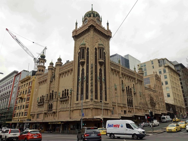 Flinders St と Russell St の交差点 5_edit